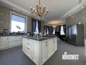 Дом 296м&sup2;, 2-этажный, участок 5 сот.  