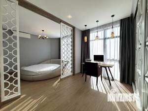 Дом 237м&sup2;, 3-этажный, участок 10 сот.  