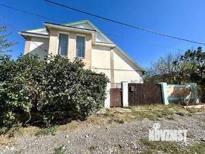 Дом 180м&sup2;, 2-этажный, участок 4 сот.  