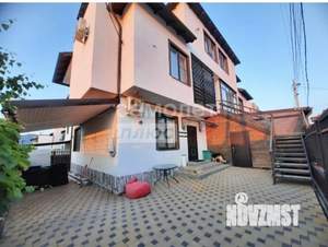 Дом 200м&sup2;, 3-этажный, участок 2 сот.  