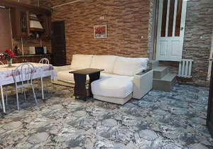 Дом 330м&sup2;, 2-этажный, участок 6 сот.  