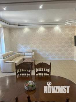 Дом 270м², 3-этажный, участок 3 сот.  
