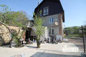 Дом 110м&sup2;, 3-этажный, участок 4 сот.  