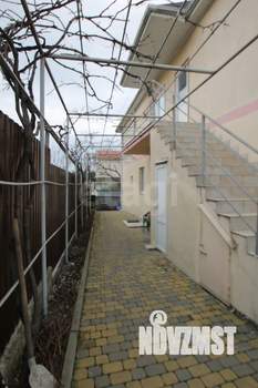 Дом 267м&sup2;, 2-этажный, участок 6 сот.  