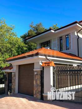 Дом 307м&sup2;, 2-этажный, участок 3 сот.  