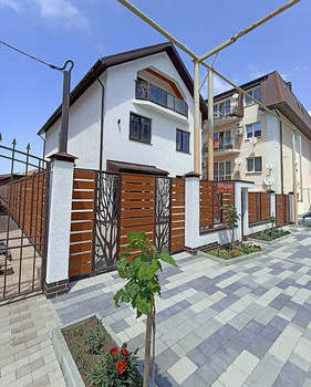 Дом 400м², 4-этажный, участок 4 сот.  