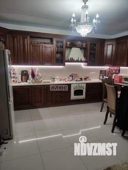 Таунхаус 230м², 4-этажный, участок 2 сот.  