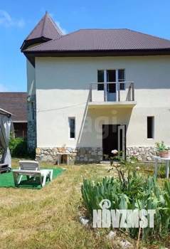 Дом 200м&sup2;, 2-этажный, участок 6 сот.  