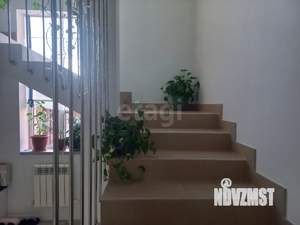 Дом 229м², 3-этажный, участок 5 сот.  