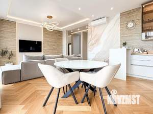 Коттедж 265м&sup2;, 3-этажный, участок 4 сот.  