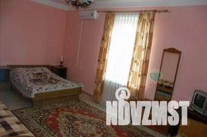 Дом 470м², 3-этажный, участок 7 сот.  
