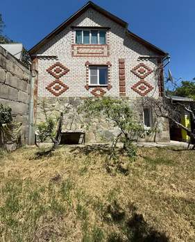 Дом 150м², 2-этажный, участок 10 сот.  