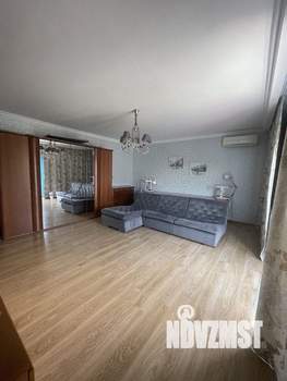 Дом 260м&sup2;, 3-этажный, участок 4 сот.  