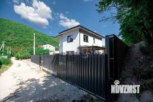 Дом 144м&sup2;, 2-этажный, участок 5 сот.  