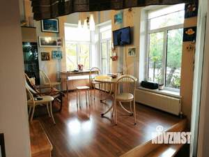 Дом 200м&sup2;, 2-этажный, участок 6 сот.  