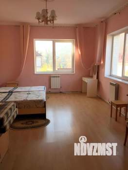 Дом 560м², 3-этажный, участок 8 сот.  