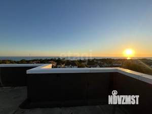 Дом 647м&sup2;, 3-этажный, участок 3 сот.  