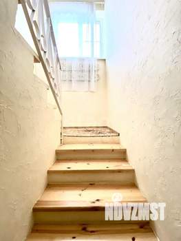 Дом 188м&sup2;, 2-этажный, участок 8 сот.  