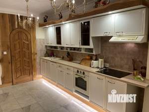 Дом 750м², 2-этажный, участок 27 сот.  