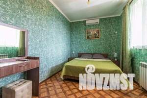 Дом 265м², 2-этажный, участок 7 сот.  
