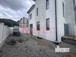 Дом 215м², 3-этажный, участок 3 сот.  