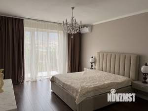 Коттедж 200м&sup2;, 2-этажный, участок 4 сот.  