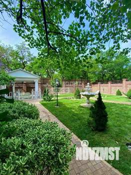 Дом 550м&sup2;, 2-этажный, участок 5 сот.  