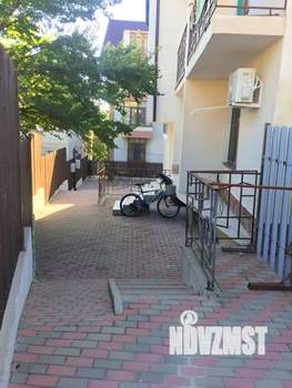 Таунхаус 130м&sup2;, 3-этажный, участок 1 сот.  