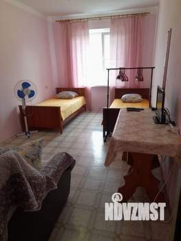 Дом 270м², 3-этажный, участок 3 сот.  