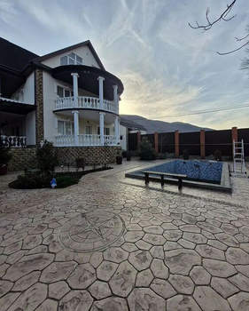 Дом 450м&sup2;, 3-этажный, участок 13 сот.  