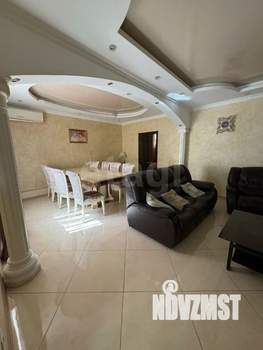 Дом 190м&sup2;, 2-этажный, участок 5 сот.  