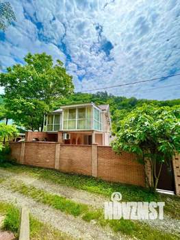 Дом 256м&sup2;, 2-этажный, участок 5 сот.  