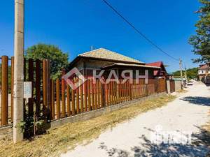 Дом 300м&sup2;, 3-этажный, участок 9 сот.  