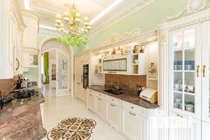 Коттедж 500м², 3-этажный, участок 15 сот.  