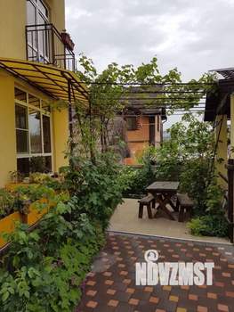 Дом 346м&sup2;, 3-этажный, участок 3 сот.  