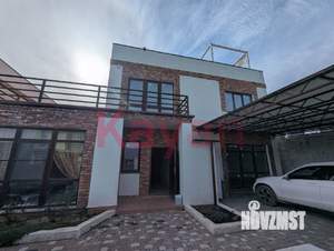 Дом 186м&sup2;, 2-этажный, участок 4 сот.  