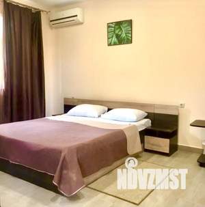 Дом 485м&sup2;, 3-этажный, участок 4 сот.  