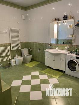 Дом 750м², 2-этажный, участок 27 сот.  