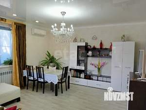 Дом 150м&sup2;, 2-этажный, участок 6 сот.  