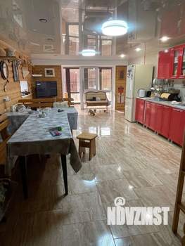 Дом 270м&sup2;, 2-этажный, участок 9 сот.  