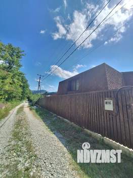 Дом 280м&sup2;, 3-этажный, участок 6 сот.  