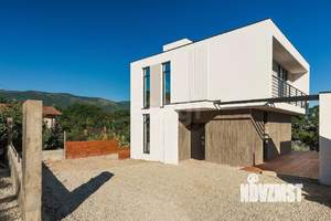 Дом 254м&sup2;, 2-этажный, участок 5 сот.  