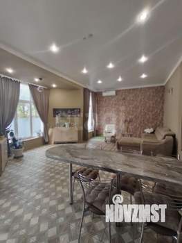 Дом 188м&sup2;, 2-этажный, участок 3 сот.  