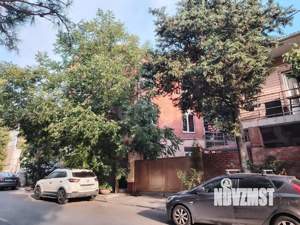 Дом 300м&sup2;, 4-этажный, участок 4 сот.  