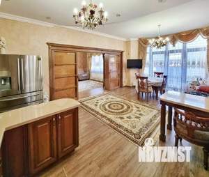 Дом 430м², 2-этажный, участок 8 сот.  