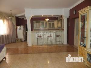 Дом 330м&sup2;, 2-этажный, участок 6 сот.  