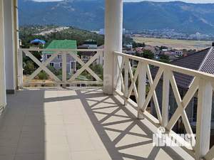 Дом 311м&sup2;, 3-этажный, участок 5 сот.  