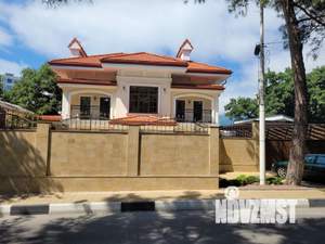 Коттедж 463м&sup2;, 4-этажный, участок 5 сот.  