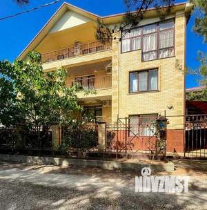 Дом 502м&sup2;, 4-этажный, участок 4 сот.  