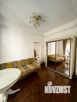 Дом 64м&sup2;, 2-этажный, участок 6 сот.  